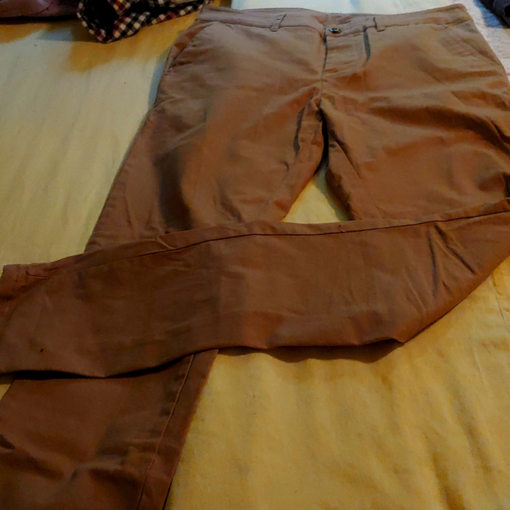 ASOS Men pants. Fit waist W 31" 78.5cm. Long 32 R . Kakis brown